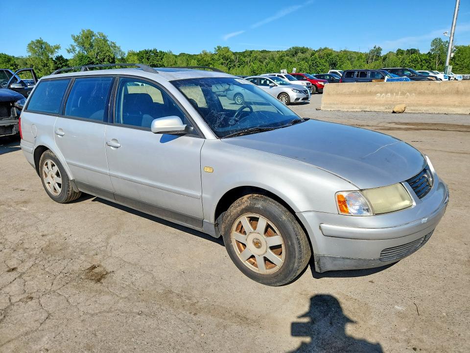 Aukcja sprzedaży 1999 Volkswagen Passat, vin: WVWNA63B7XE424517, numer aukcji: 62171836