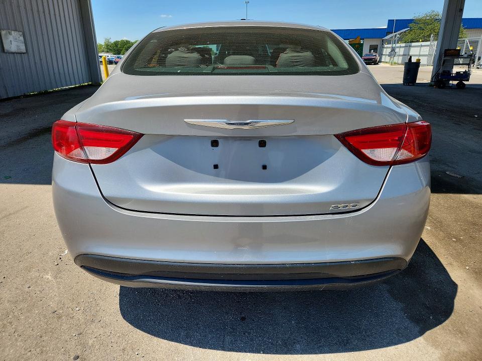 2015 Chrysler 200 მანქანა იყიდება აუქციონზე, vin: 1C3CCCFBXFN623303, აუქციონის ნომერი: 61411736