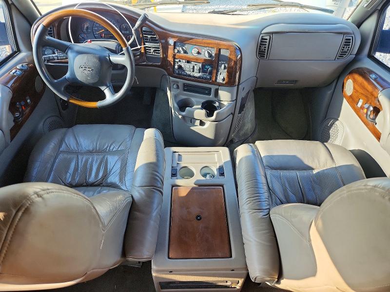 Продажа на аукционе авто 2000 Chevrolet Astro, vin: 1GBDM19W8YB164300, номер лота: 63785576