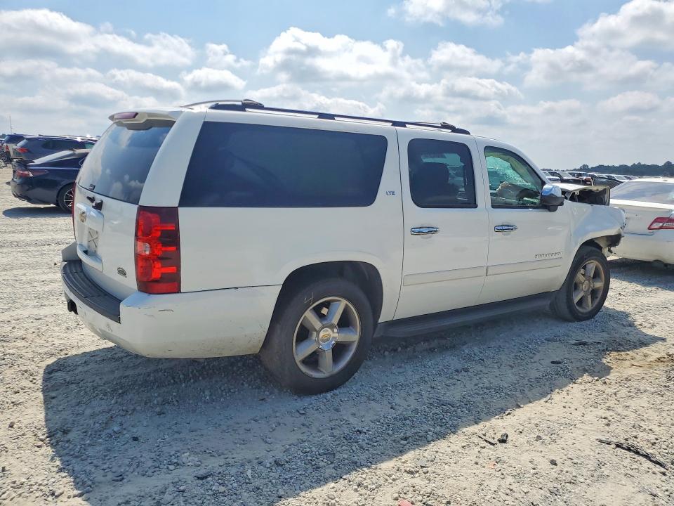 65952516 :رقم المزاد ، 1GNFC16057R403855 vin ، 2007 Chevrolet Suburban مزاد بيع