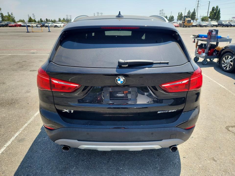 Auction sale of the 2018 Bmw X1, vin: WBXHU7C35J3H43913, lot number: 64636906