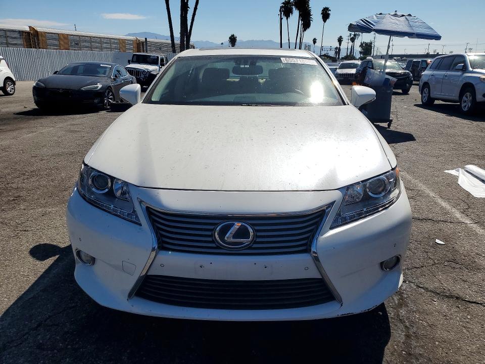 65571806 :رقم المزاد ، JTHBW1GG8D2028914 vin ، 2013 Lexus Es مزاد بيع