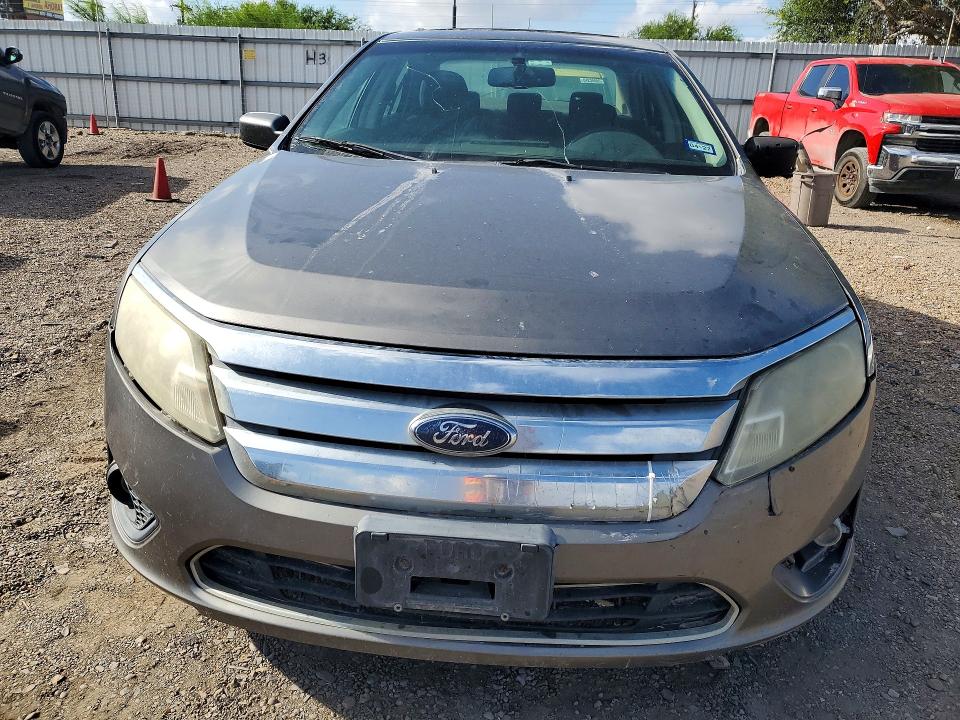 64589616 :رقم المزاد ، 3FAHP0HAXAR102263 vin ، 2010 Ford Fusion مزاد بيع