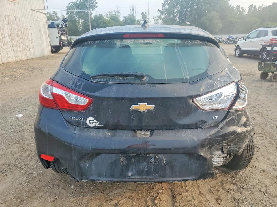 64597516 :رقم المزاد ، 3G1BD6SM0JS523635 vin ، 2018 Chevrolet Cruze مزاد بيع