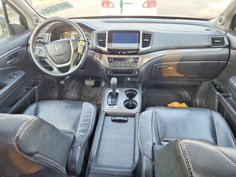 Продажа на аукционе авто 2017 Honda Pilot, vin: 5FNYF6H58HB011748, номер лота: 64510546