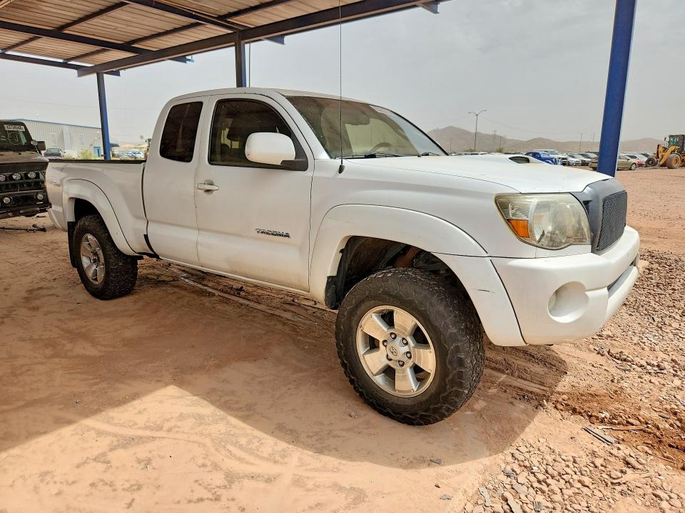 2009 Toyota Tacoma მანქანა იყიდება აუქციონზე, vin: 5TEUU42N49Z667401, აუქციონის ნომერი: 63383776