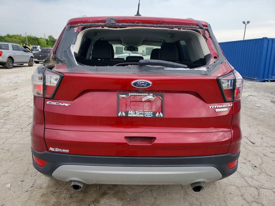 Продаж на аукціоні авто 2018 Ford Escape, vin: 1FMCU0J90JUB69908, номер лоту: 62775336