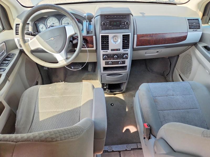Auction sale of the 2009 Chrysler Town & Country, vin: 2A8HR54139R663969, lot number: 63616686