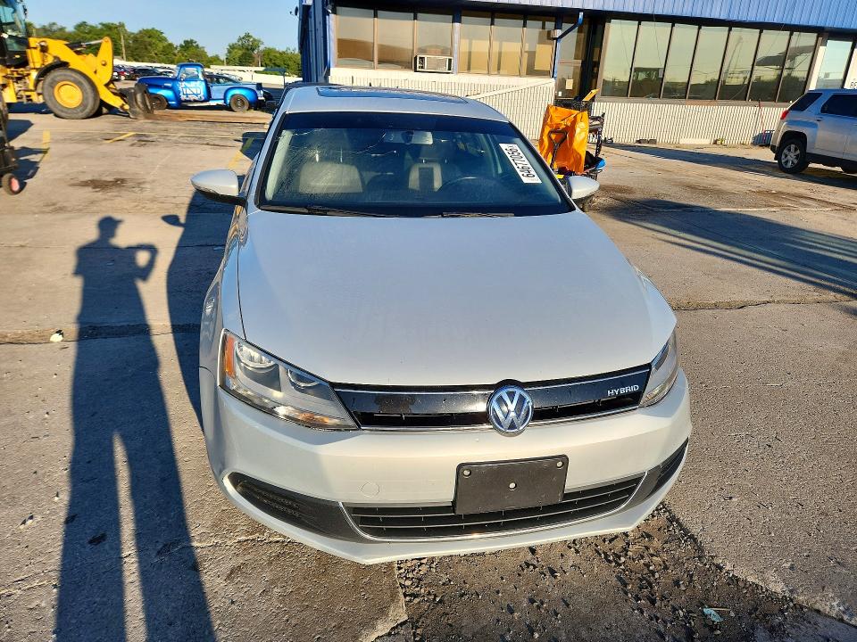 2013 Volkswagen Jetta მანქანა იყიდება აუქციონზე, vin: 3VW637AJ4DM272648, აუქციონის ნომერი: 64677056