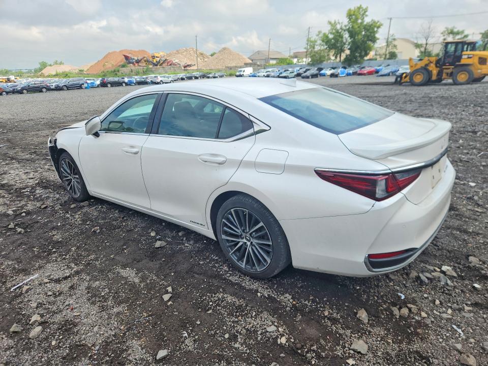 2022 Lexus Es 300h მანქანა იყიდება აუქციონზე, vin: 58ADA1C15NU020595, აუქციონის ნომერი: 65439526