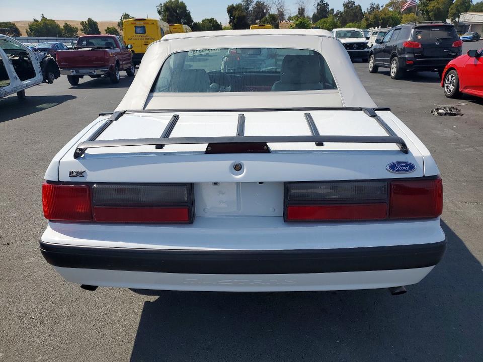 1989 Ford Mustang მანქანა იყიდება აუქციონზე, vin: 1FABP44E2KF180315, აუქციონის ნომერი: 64944346