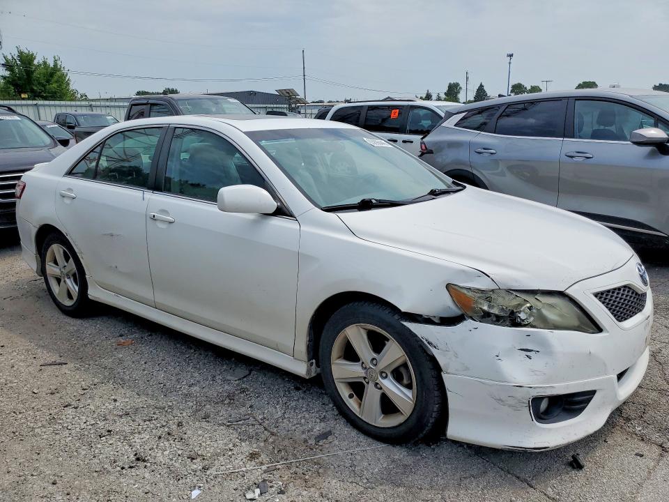 63896446 :رقم المزاد ، 4T1BF3EK6BU719733 vin ، 2011 Toyota Camry مزاد بيع
