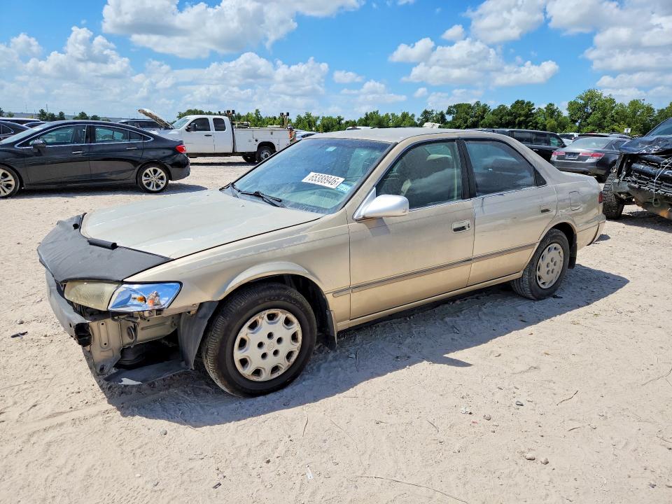 65388946 :رقم المزاد ، JT2BG22K8W0168856 vin ، 1998 Toyota Camry مزاد بيع