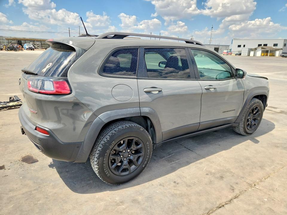 67083996 :رقم المزاد ، 1C4PJMBN3KD351606 vin ، 2019 Jeep Cherokee مزاد بيع