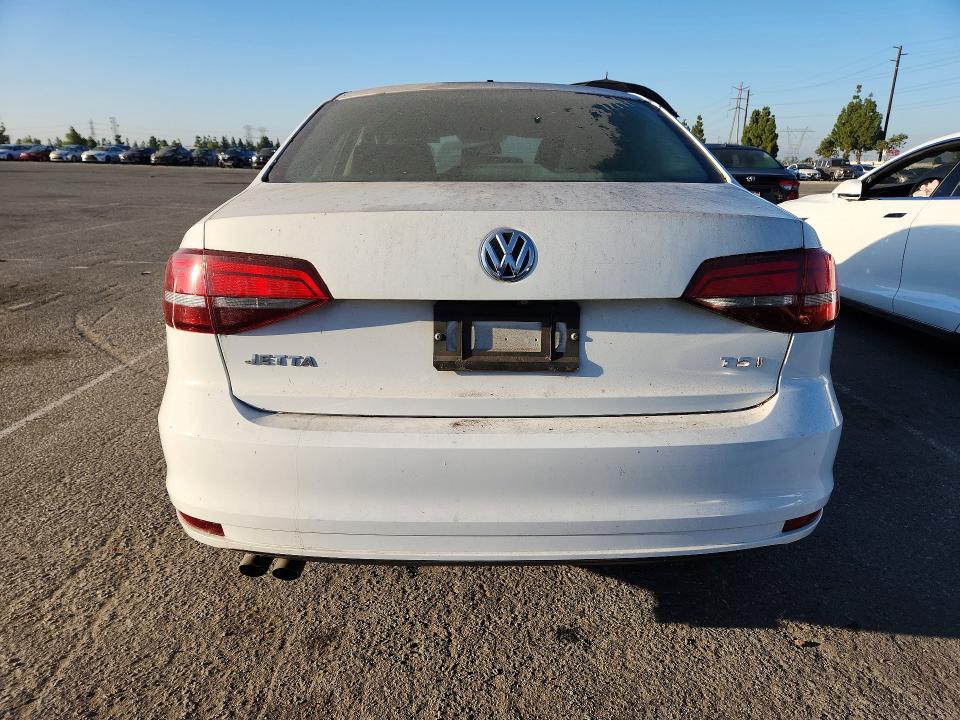 2017 Volkswagen Jetta მანქანა იყიდება აუქციონზე, vin: 3VW2B7AJ7HM215450, აუქციონის ნომერი: 63436256