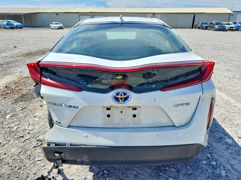 65885596 :رقم المزاد ، JTDKAMFP6M3187461 vin ، 2021 Toyota Prius Prime مزاد بيع