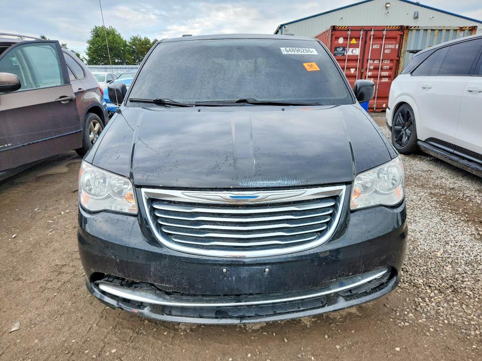 64896286 :رقم المزاد ، 2C4RC1CG7GR118740 vin ، 2016 Chrysler Town & Country مزاد بيع
