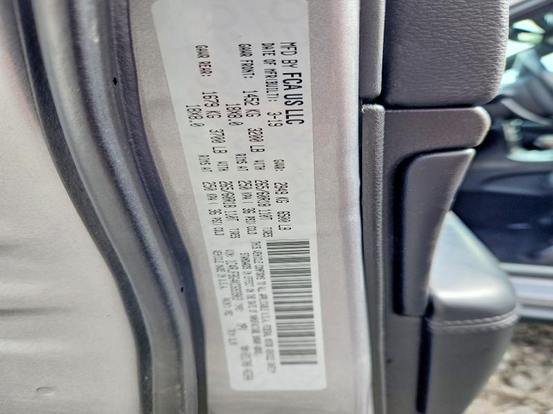 2019 Jeep Grand Cherokee მანქანა იყიდება აუქციონზე, vin: 1C4RJFBG5JC365548, აუქციონის ნომერი: 62740056