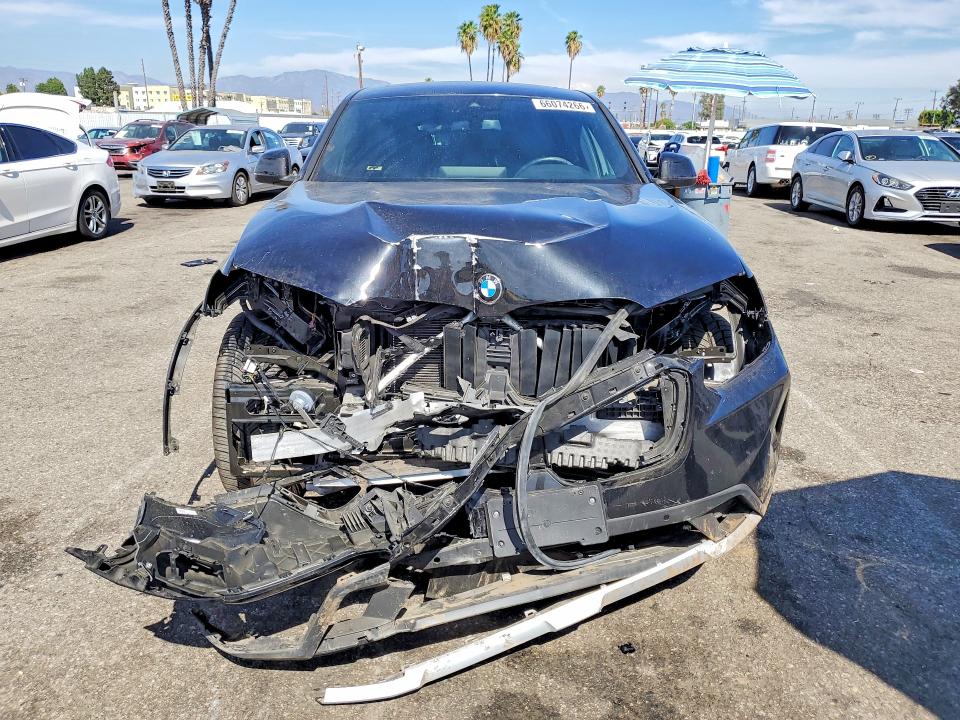 66074266 :رقم المزاد ، 5UX33DT06N9M33685 vin ، 2022 Bmw X4 مزاد بيع