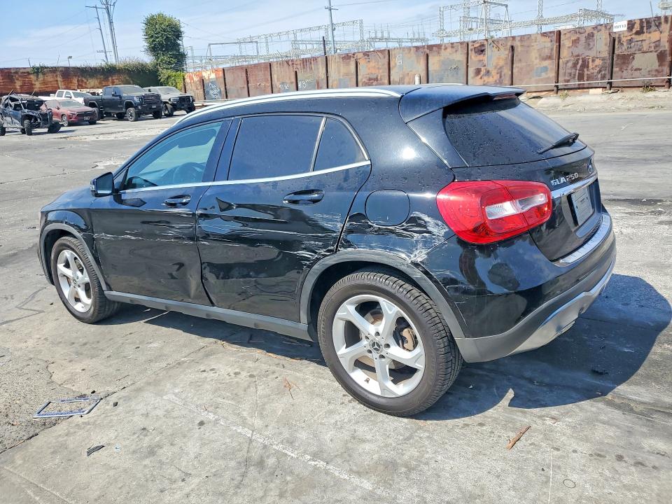 Продаж на аукціоні авто 2018 Mercedes-benz Gla, vin: WDCTG4EB0JJ437948, номер лоту: 64448976