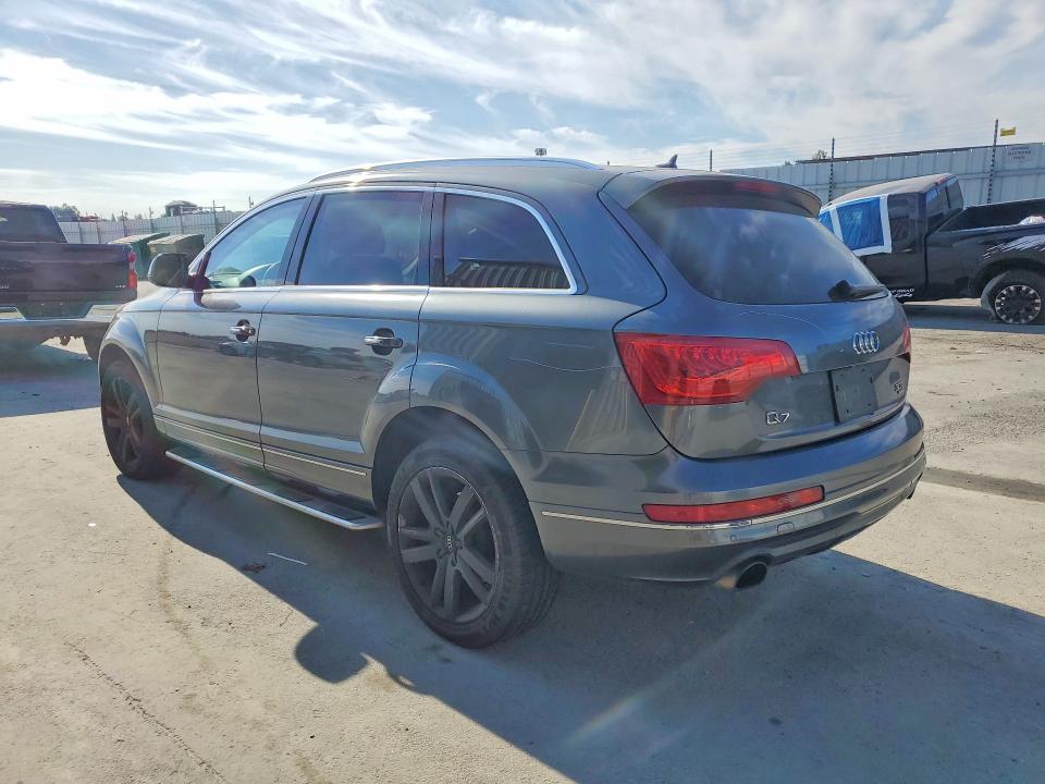 Продаж на аукціоні авто 2015 Audi Q7, vin: WA1LGAFE7FD022476, номер лоту: 65834506