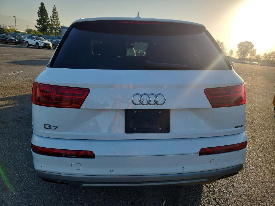 67095766 :رقم المزاد ، WA1LHAF71KD038410 vin ، 2019 Audi Q7 مزاد بيع