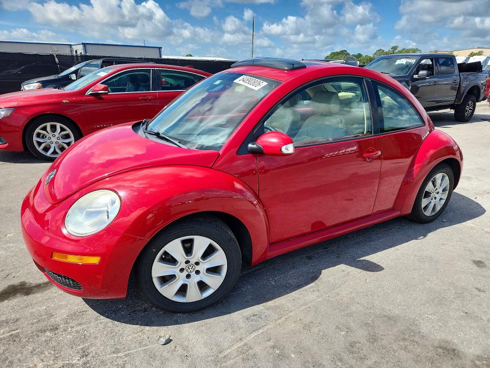 64890806 :رقم المزاد ، 3VWRW31C98M520221 vin ، 2008 Volkswagen New Beetle مزاد بيع