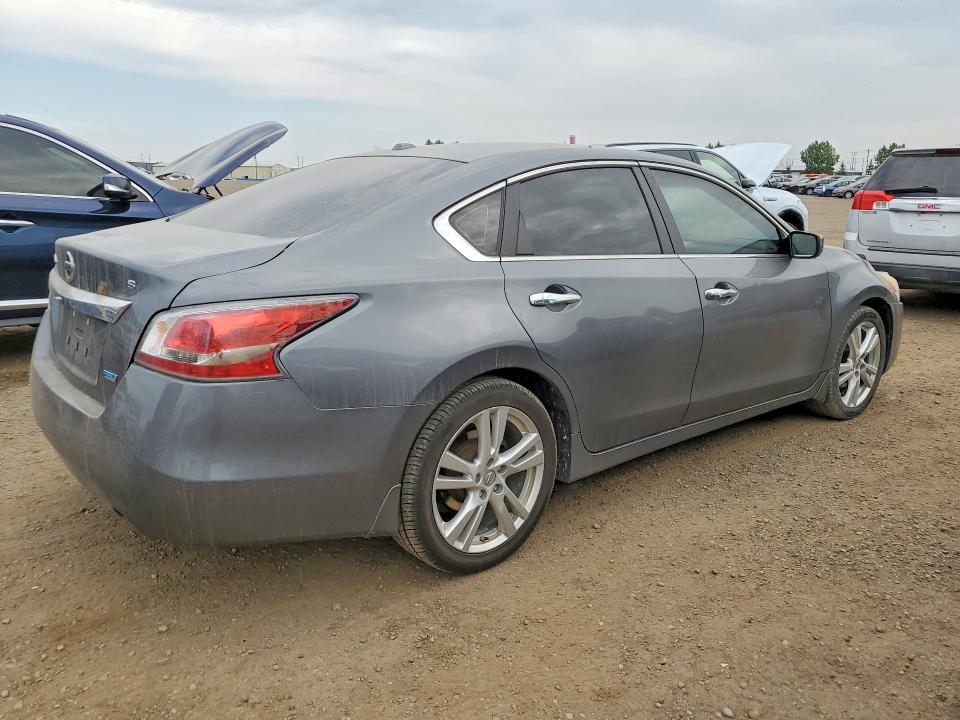 Продажа на аукционе авто 2015 Nissan Altima, vin: 1N4AL3AP8FN313260, номер лота: 67162576