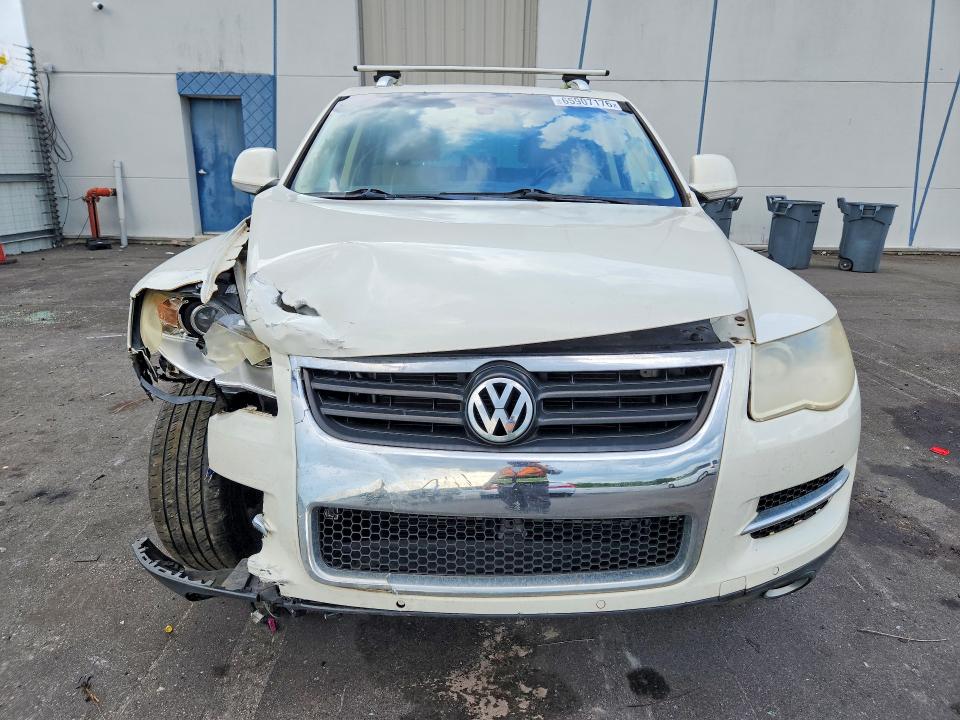 Продажа на аукционе авто 2010 Volkswagen Touareg, vin: WVGBF7A93AD002005, номер лота: 65907176