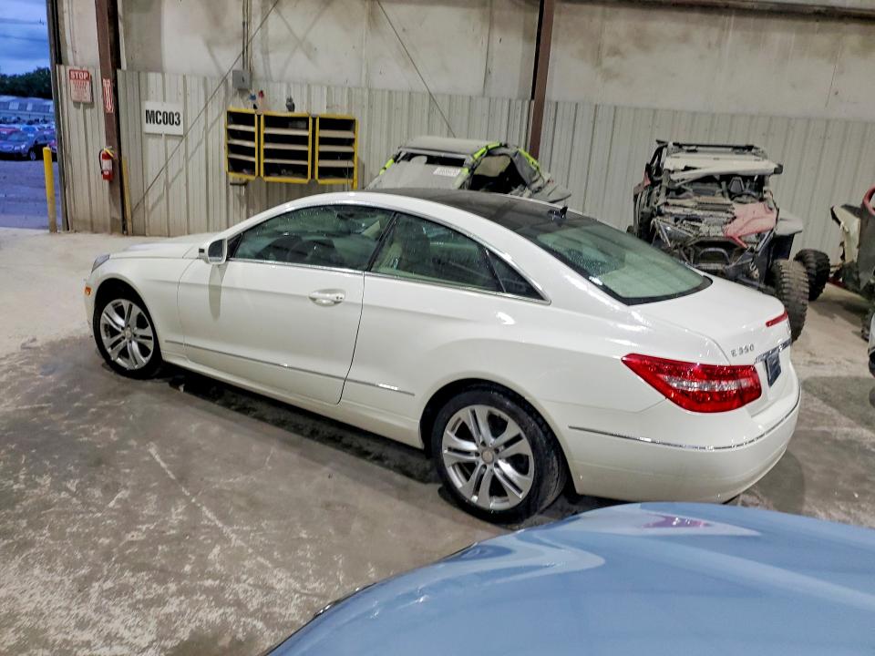 2010 Mercedes-benz E მანქანა იყიდება აუქციონზე, vin: WDDKJ5GB7AF005307, აუქციონის ნომერი: 64834416