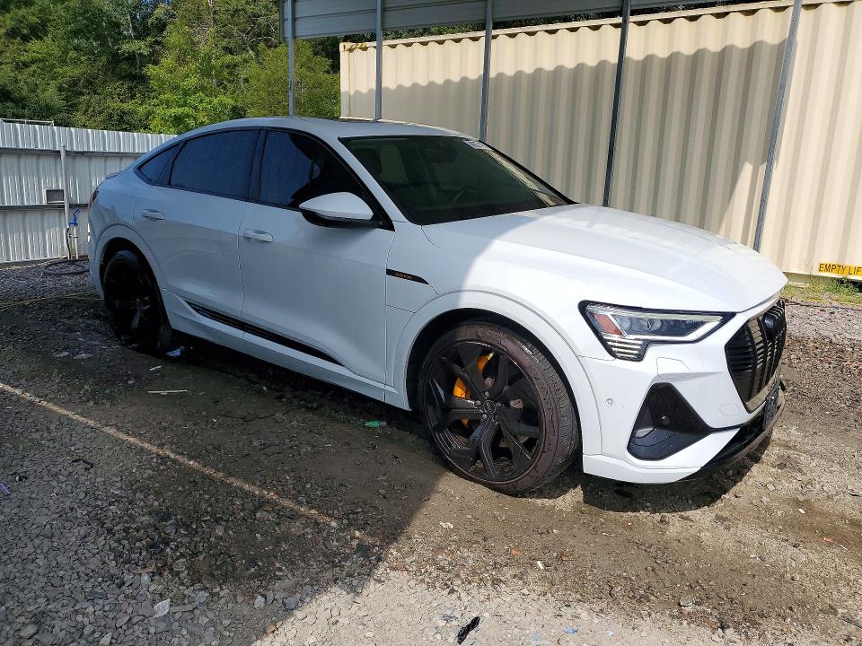 Продаж на аукціоні авто 2022 Audi E-tron, vin: WA13AAGE7NB035738, номер лоту: 66357426