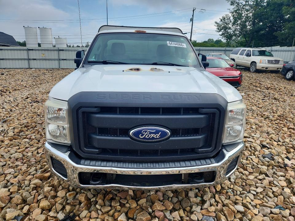 64144966 :رقم المزاد ، 1FTBF2A66FEA80082 vin ، 2015 Ford F250 مزاد بيع