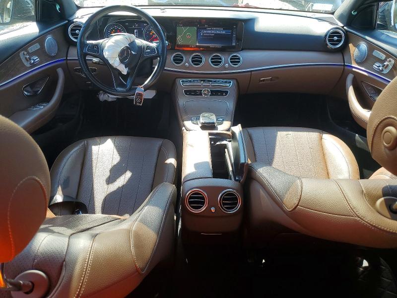 63510466 :رقم المزاد ، WDDZF4KBXJA328460 vin ، 2018 Mercedes-benz E مزاد بيع