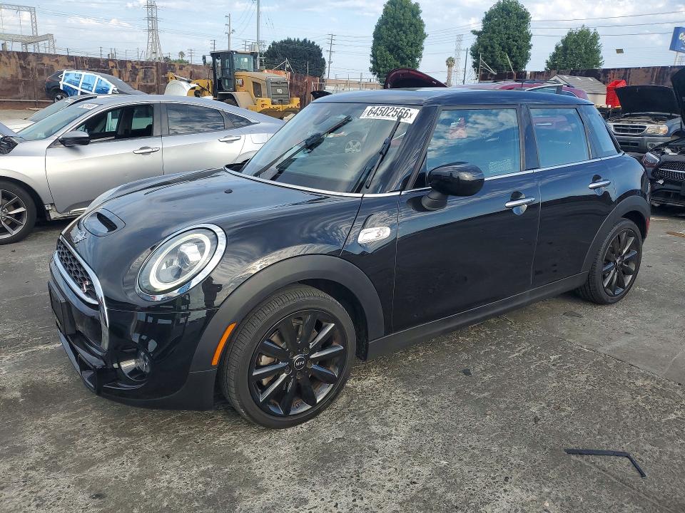64502566 :رقم المزاد ، WMWXU9C01L2M45954 vin ، 2020 Mini Cooper مزاد بيع