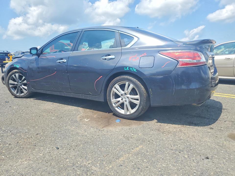 2013 Nissan Altima მანქანა იყიდება აუქციონზე, vin: 1N4BL3AP1DC252427, აუქციონის ნომერი: 63184446