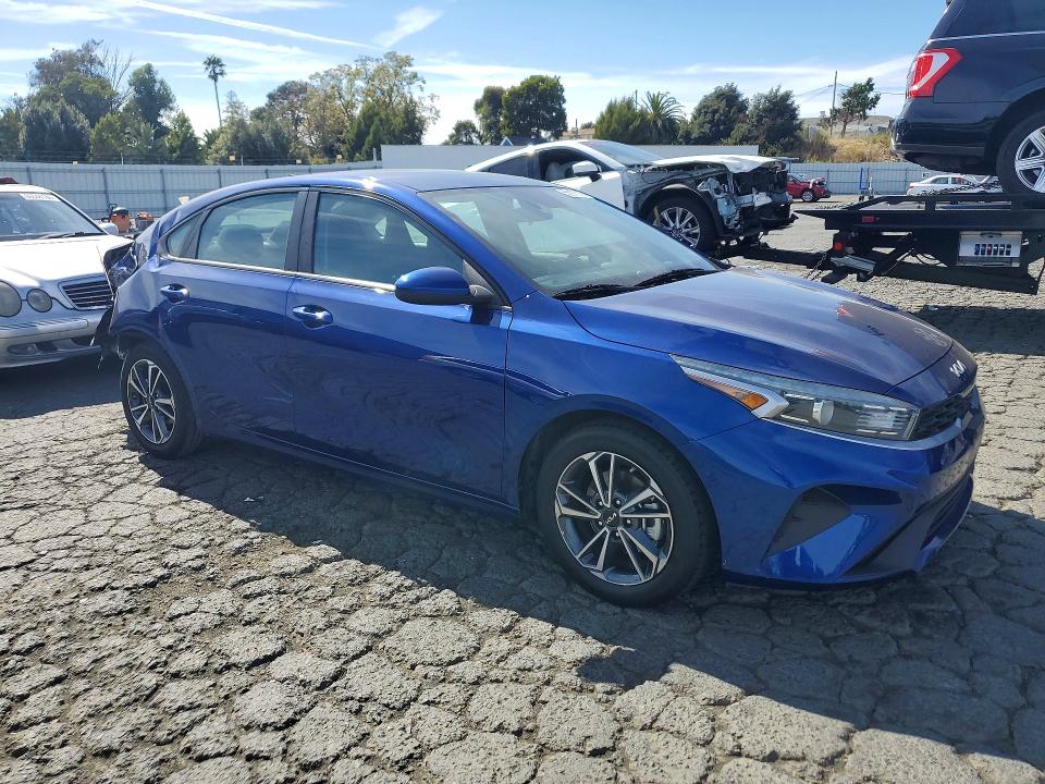 65697316 :رقم المزاد ، 3KPF24AD2NE417406 vin ، 2022 Kia Forte مزاد بيع