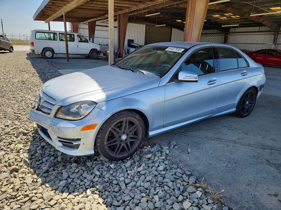 Продажа на аукционе авто 2013 Mercedes-benz C, vin: WDDGF4HBXDA866837, номер лота: 64407936