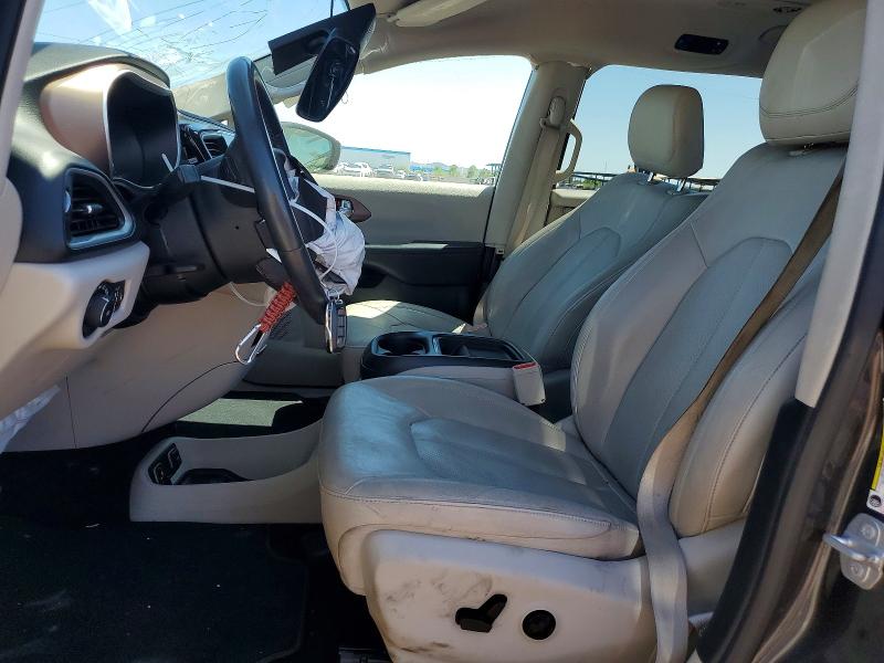 65606216 :رقم المزاد ، 2C4RC1BG1JR157963 vin ، 2018 Chrysler Pacifica مزاد بيع
