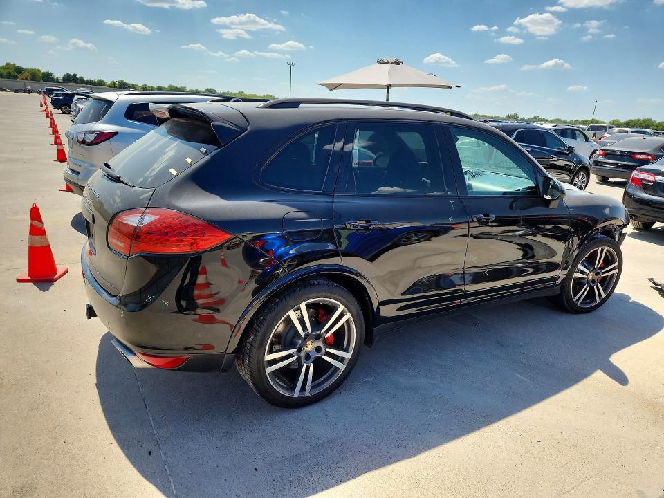 Продаж на аукціоні авто 2014 Porsche Cayenne, vin: WP1AC2A26ELA87317, номер лоту: 64753516