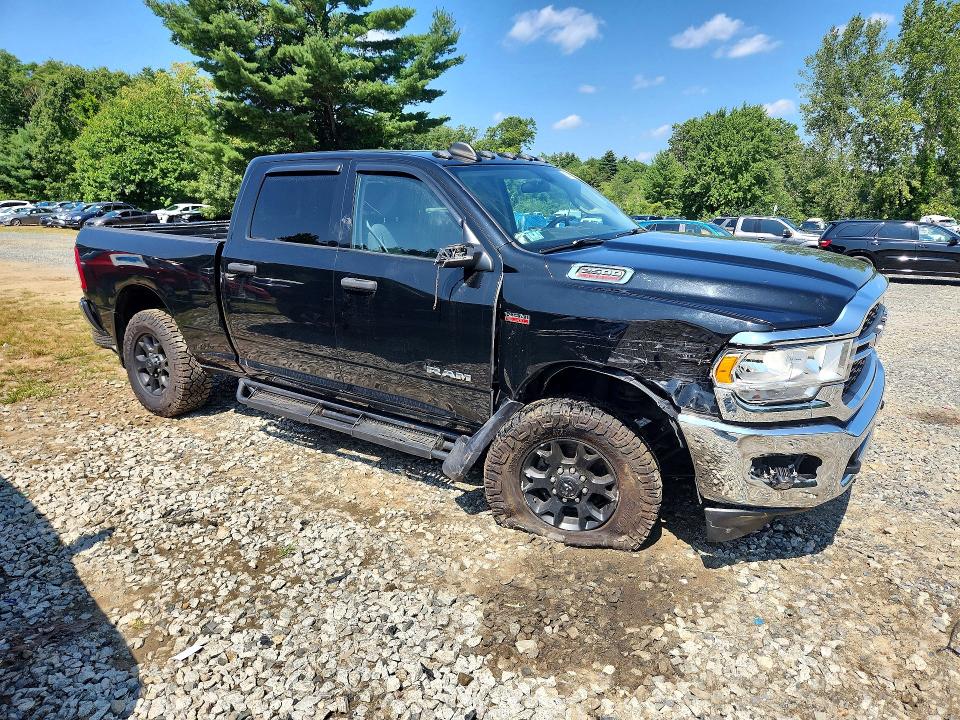 65921206 :رقم المزاد ، 3C6UR5CJ3KG574350 vin ، 2019 Ram 2500 مزاد بيع