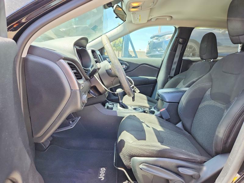 65227646 :رقم المزاد ، 1C4PJMCX8KD218954 vin ، 2019 Jeep Cherokee مزاد بيع