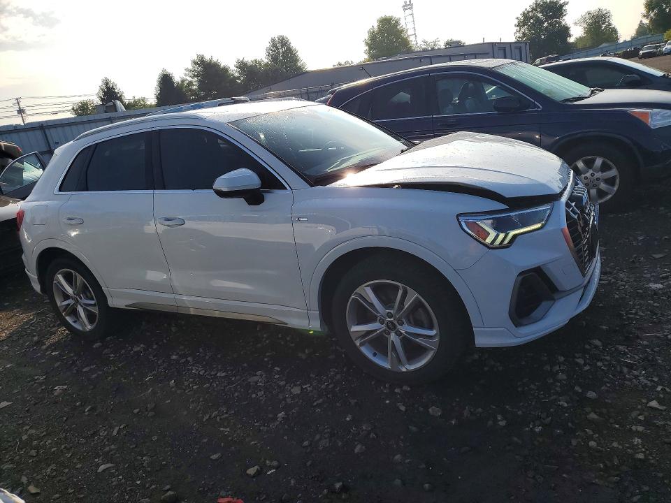 2021 Audi Q3 მანქანა იყიდება აუქციონზე, vin: WA1EECF32M1140006, აუქციონის ნომერი: 65328946