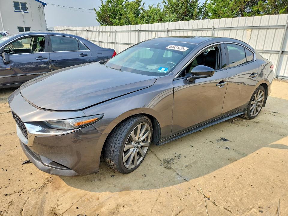 Auction sale of the 2020 Mazda 3, vin: 3MZBPBEMXLM131768, lot number: 64671696