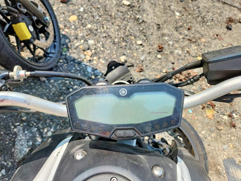 2015 Yamaha Fz07 მანქანა იყიდება აუქციონზე, vin: JYARM06E1FA000831, აუქციონის ნომერი: 64306996