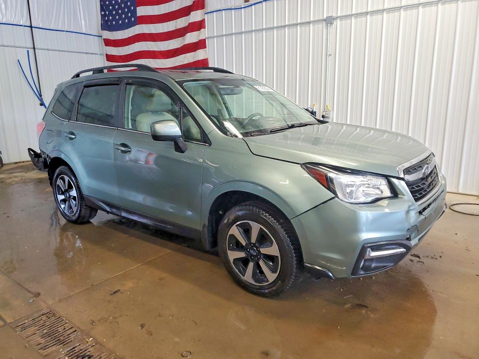 2017 Subaru Forester მანქანა იყიდება აუქციონზე, vin: JF2SJAJC3HH401674, აუქციონის ნომერი: 61452536