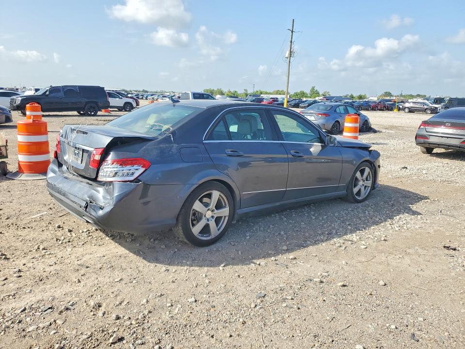 2010 Mercedes-benz E მანქანა იყიდება აუქციონზე, vin: WDDHF5GB9AA097593, აუქციონის ნომერი: 65331946