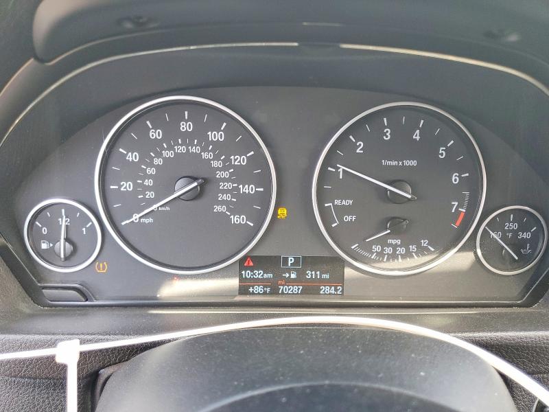 64272536 :رقم المزاد ، WBA8A9C50JAH14105 vin ، 2018 Bmw 320 مزاد بيع