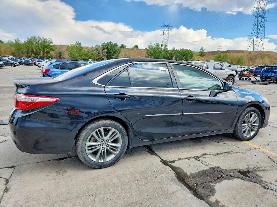 2017 Toyota Camry მანქანა იყიდება აუქციონზე, vin: 4T1BF1FK1HU333944, აუქციონის ნომერი: 65200516