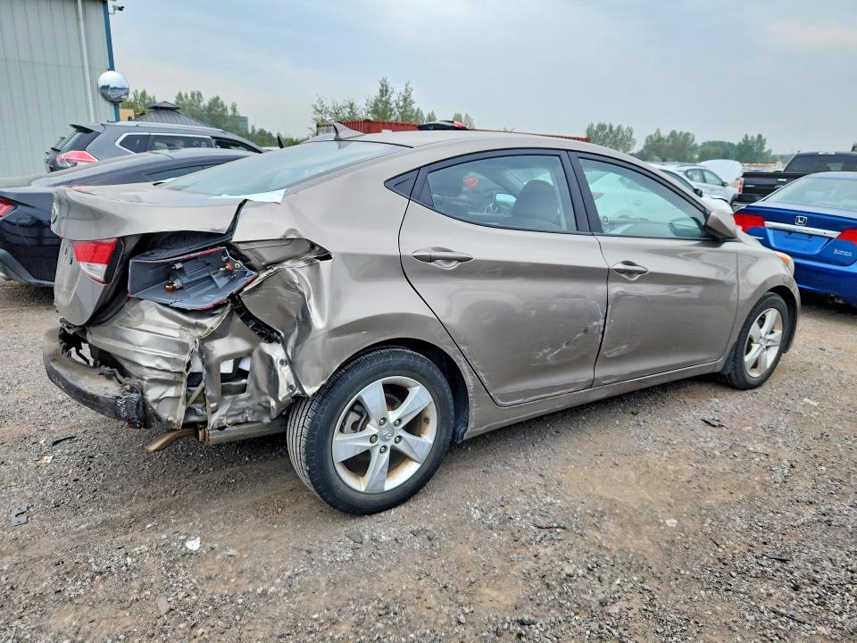 63648176 :رقم المزاد ، 5NPDH4AE7DH359155 vin ، 2013 Hyundai Elantra مزاد بيع
