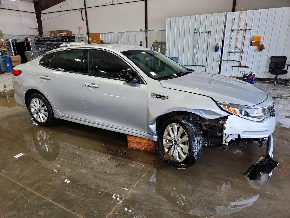 Продажа на аукционе авто 2017 Kia Optima, vin: 5XXGU4L31HG169082, номер лота: 63733226